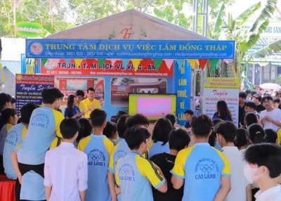 Hiện tại, 17.798 thí sinh là học sinh khối lớp 12 trong toàn tỉnh đang bước vào giai đoạn nước rút chuẩn bị cho kỳ thi tốt nghiệp THPT năm 2025. Đây...