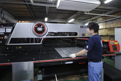 Tuyển gấp 5 nam làm việc tại Nhật Bản đơn hàng Gia công tấm kim loại