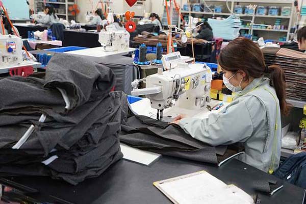 Tuyển gấp 10 nữ làm việc tại Nhật Bản đơn hàng May nệm ghê ố tô