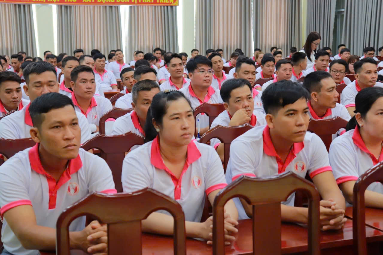 Phổ biến, tuyên truyền pháp luật cho người lao động trước khi xuất cảnh