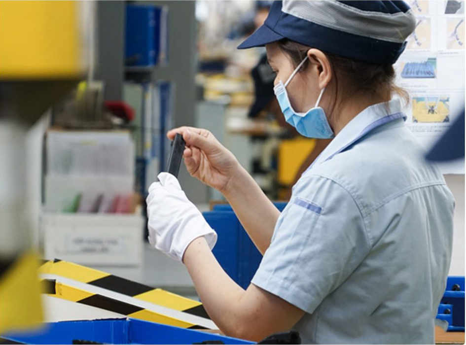 Tuyển gấp  2 nữ làm việc tại Nhật Bản đơn hàng Đúc nhựa