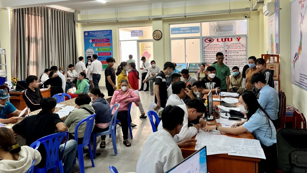 CỬA SÁNG CHO LAO ĐỘNG ĐỒNG THÁP CUỐI NĂM 2025