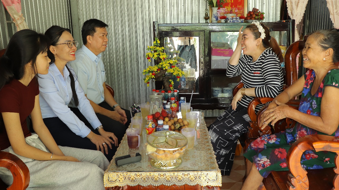 Thực tế lên tiếng: Đi làm việc ở nước ngoài qua Trung tâm không hề "lâu và tốn kém"